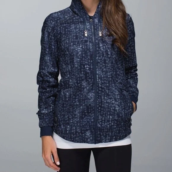 Lululemon Spring Forward Jacket 6 - Picture 2 of 9